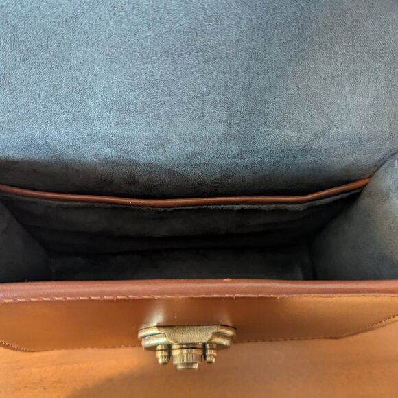 BearaBeara MANJU Small Vintage Crossbody / Shoulder / Handle Bag, color Caramel - Picture 4 of 6